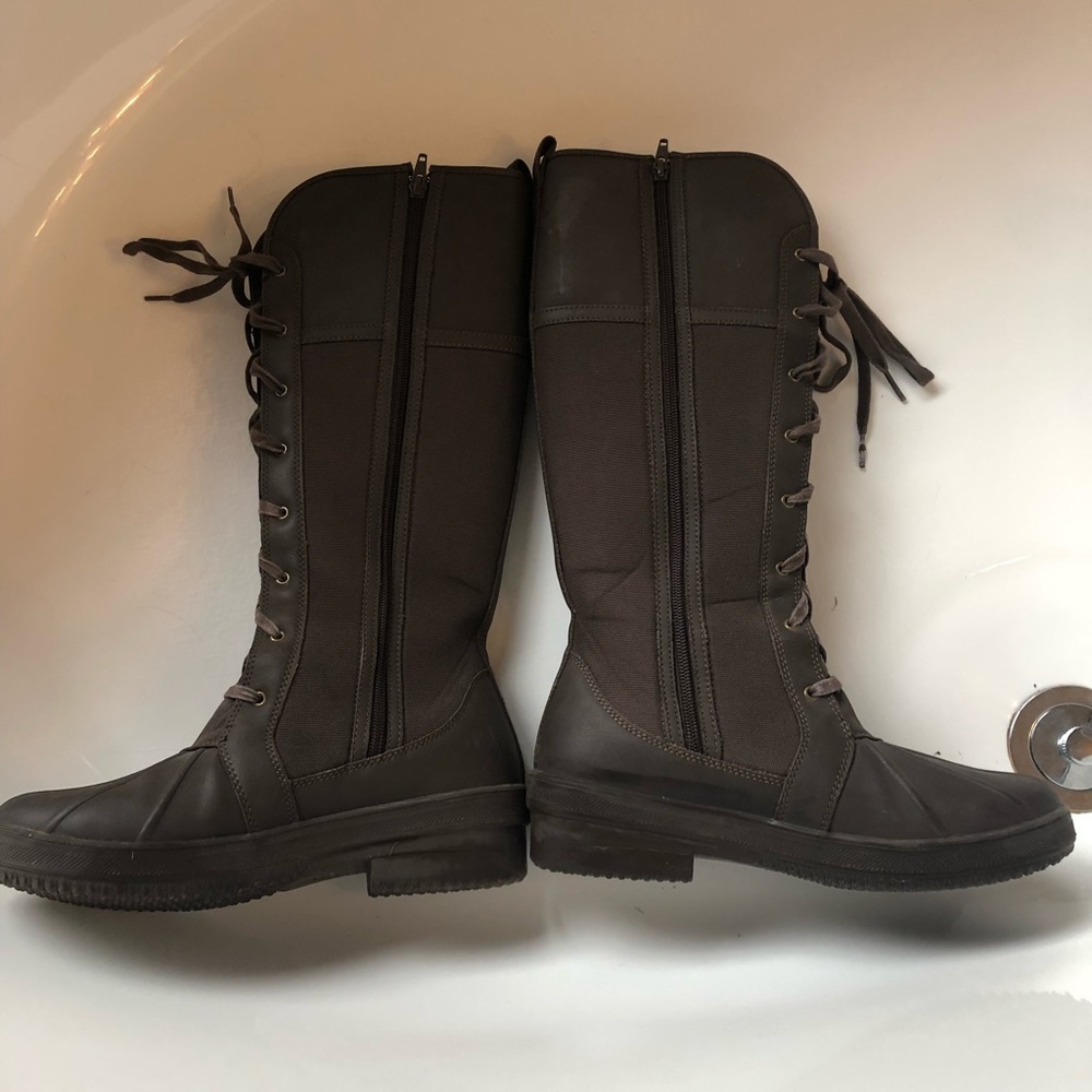 Clarks Tall dark brown duck boots, Sz 8.
